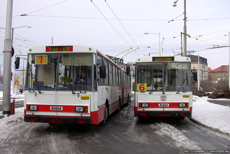 Банска-Бистрица, Škoda 15Tr07/7 № 1523; Банска-Бистрица, Škoda 15Tr07/7 № 1524