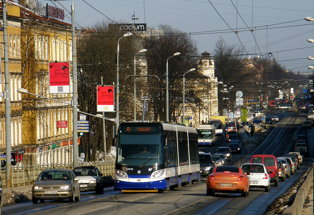 Riga, Škoda 15T ForCity Alfa Riga Br. 57038