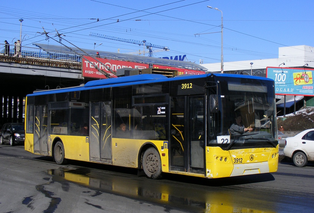 Киев, ЛАЗ E183D1 № 3912