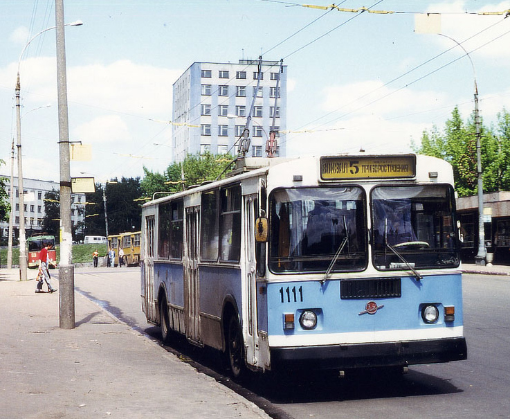 Oriolas, ZiU-682G [G00] nr. 1111; Oriolas, KTG-1 nr. 05; Oriolas — Historical photos [1992-2005]; Oriolas — Route desk