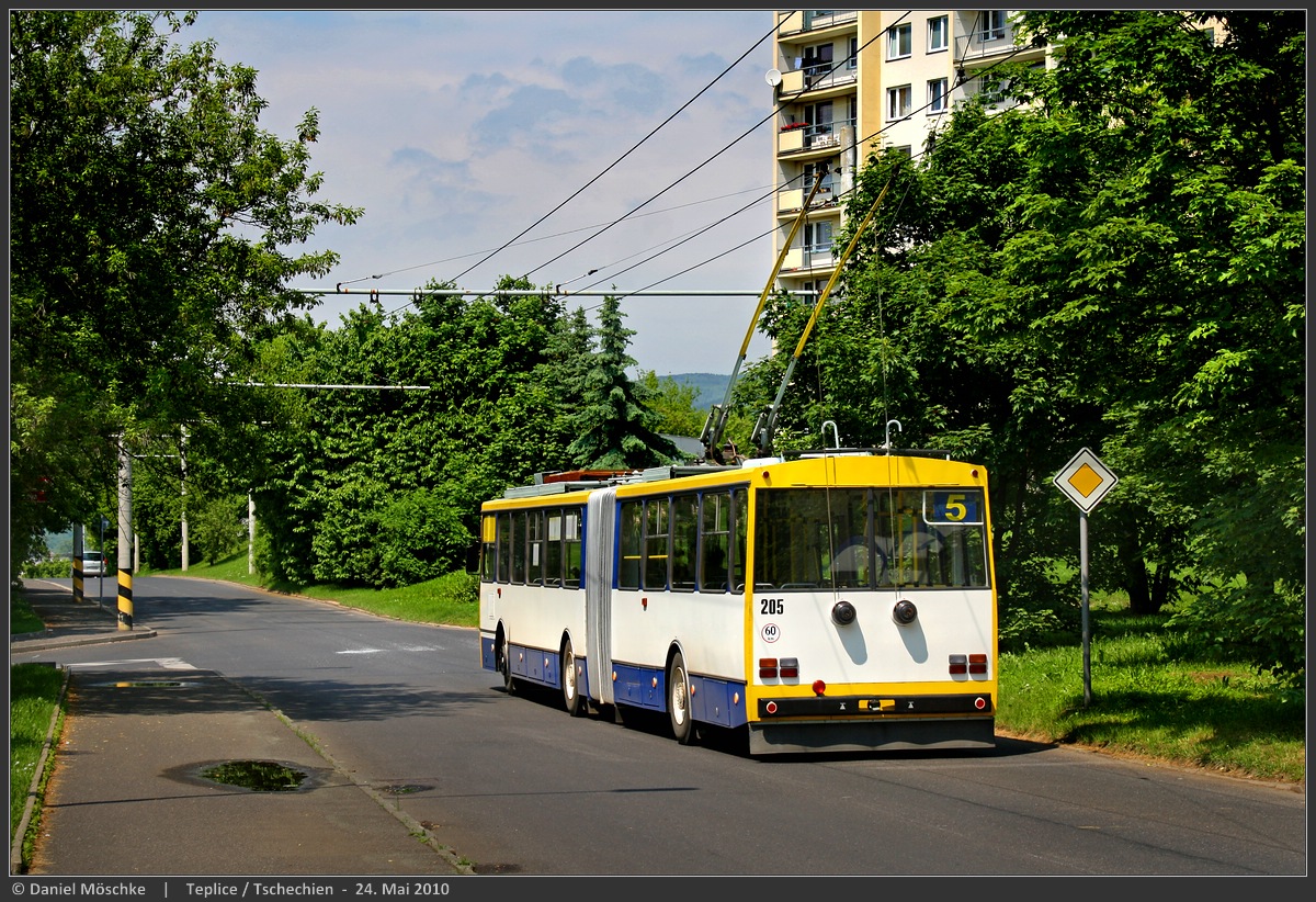 Теплице, Škoda 15Tr07/6 № 205