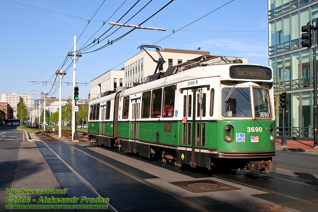Бостон, Kinki Sharyo MBTA Type 7 № 3690