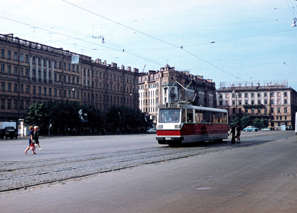 Санкт-Петербург, ЛМ-67 № 5210
