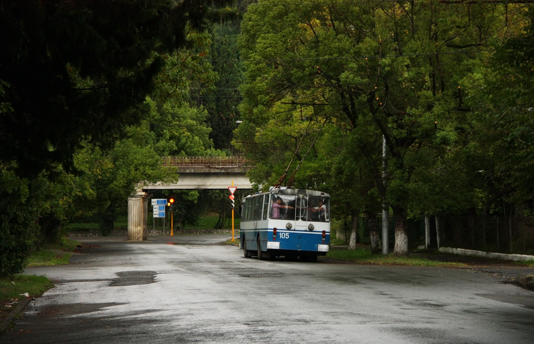 苏呼米, ZiU-682G-016  [Г0М] # 105