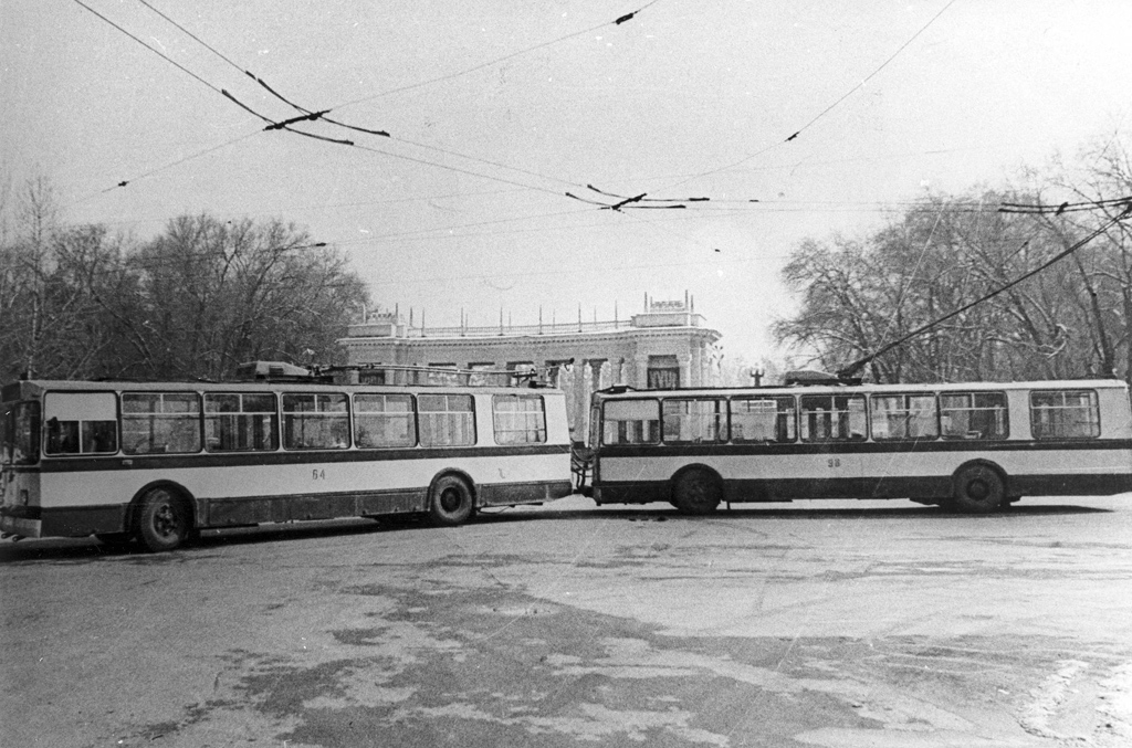 Алматы, ЗиУ-682В № 64; Алматы, ЗиУ-682В № 98