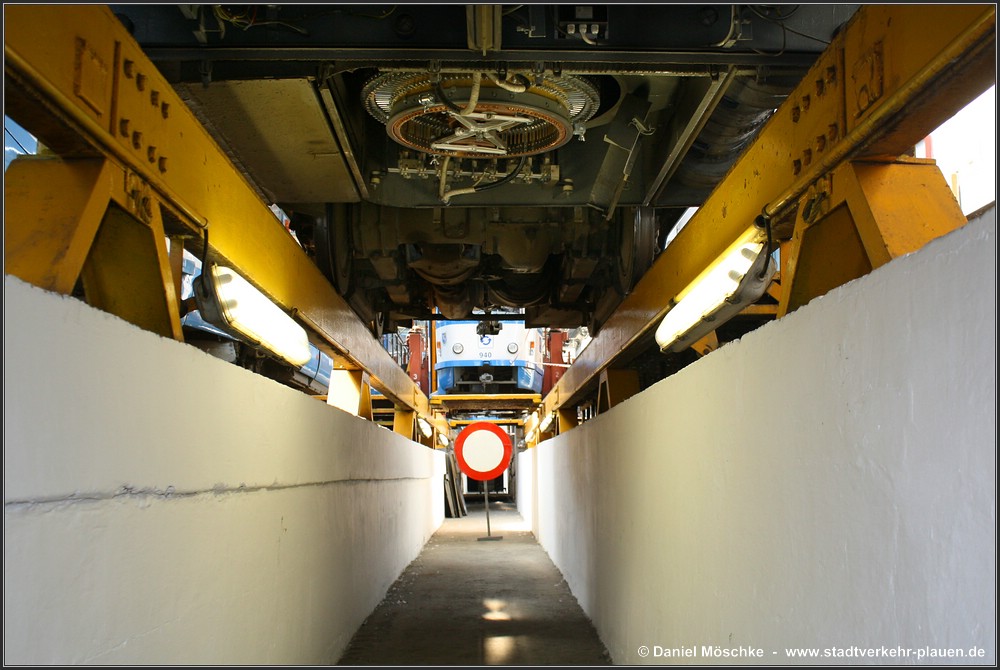 Острава, Tatra T3SUCS № 922; Контактная сеть, энергоснабжение и токосъём; Острава — Трамвайное депо: Poruba