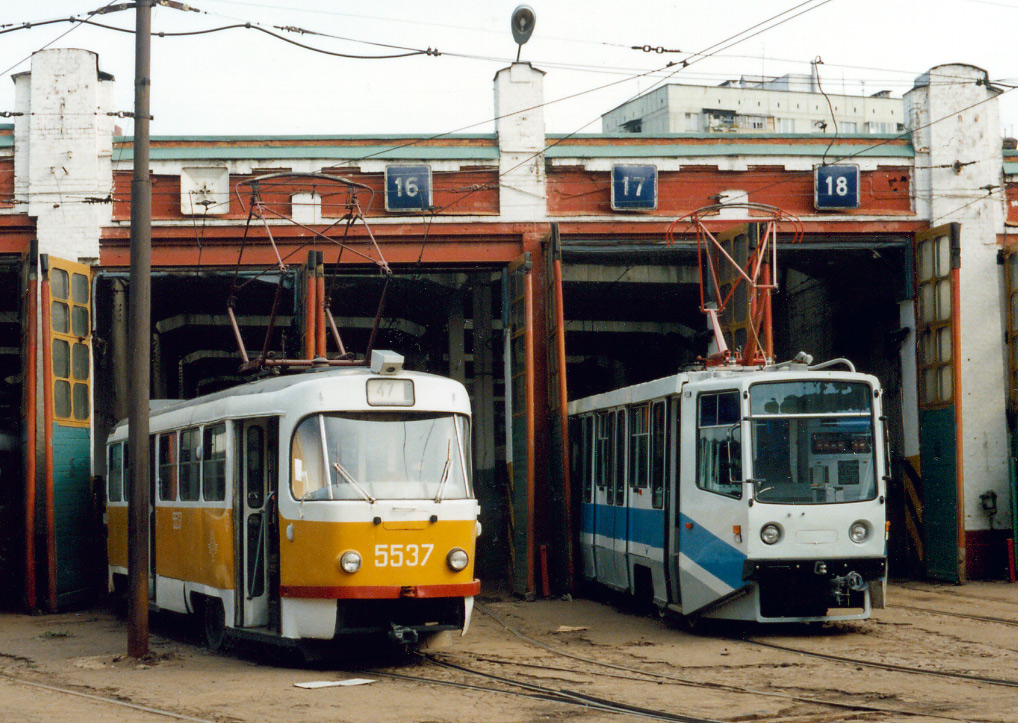 Москва, Tatra T3SU № 5537; Москва, 71-608КМ № 1002