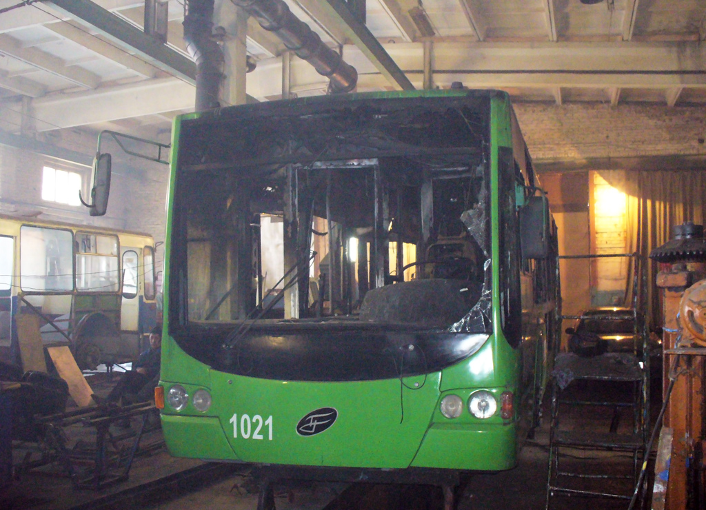 Тамбов, ВМЗ-5298.01 «Авангард» № 1021