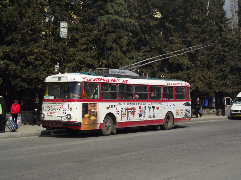 Крымский троллейбус, Škoda 9Tr18 № 5452