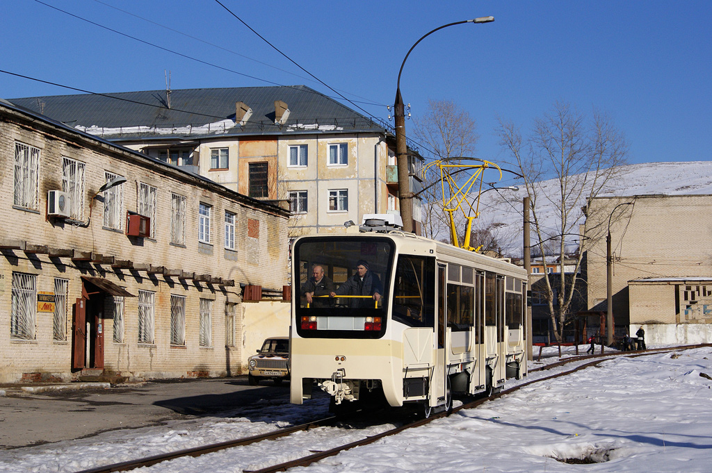 Прокопьевск, 71-619КТ № 196; Усть-Катав — Новые вагоны