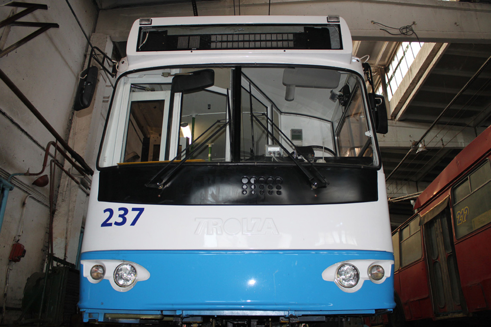 伯力, ZiU-682G-016.04 (with double first door) # 237
