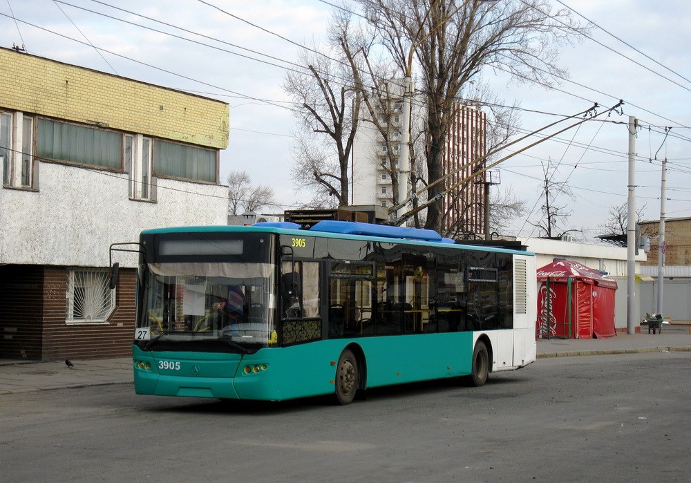 Kijev, LAZ E183D1 Br. 3905