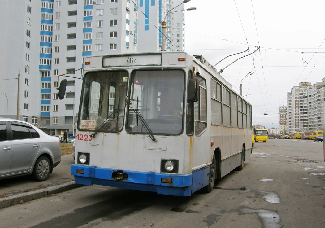 Киев, ЮМЗ Т2 № 4223 Киев, ЮМЗ Т2 № 4223