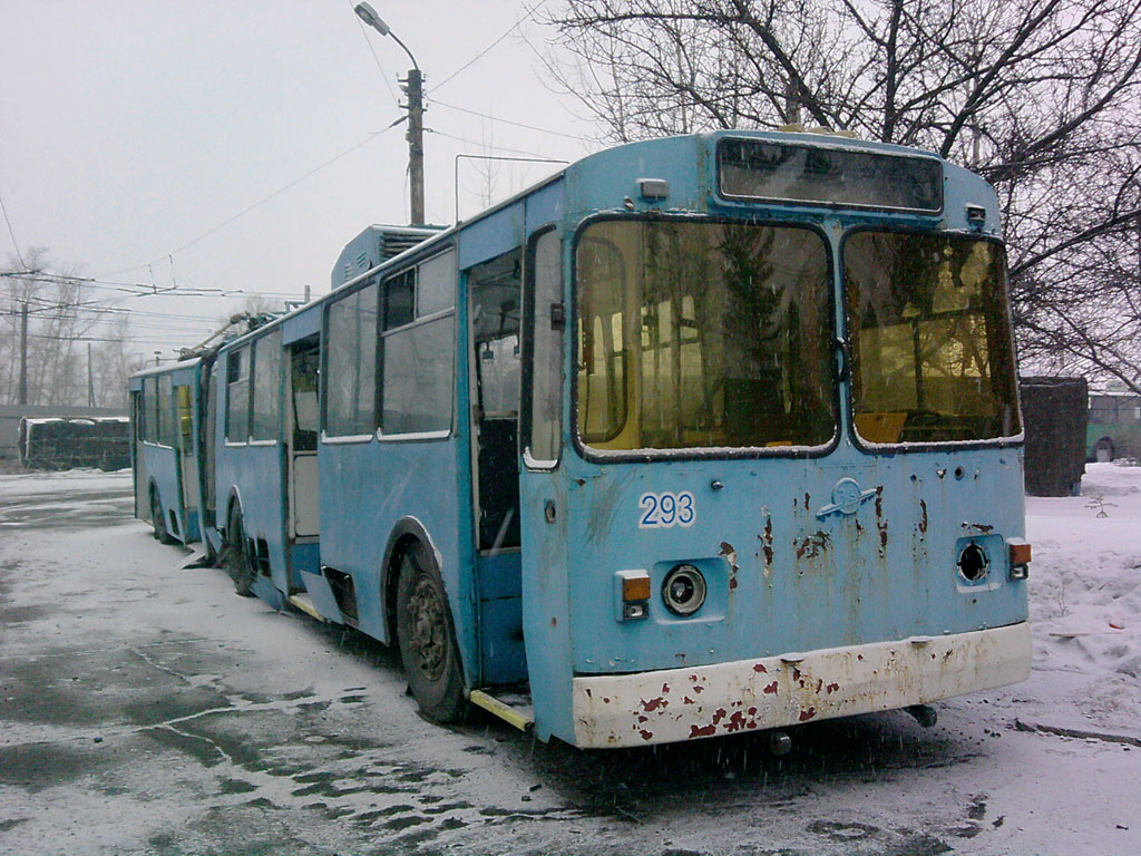 Хабаровск, ЗиУ-683В01 № 293