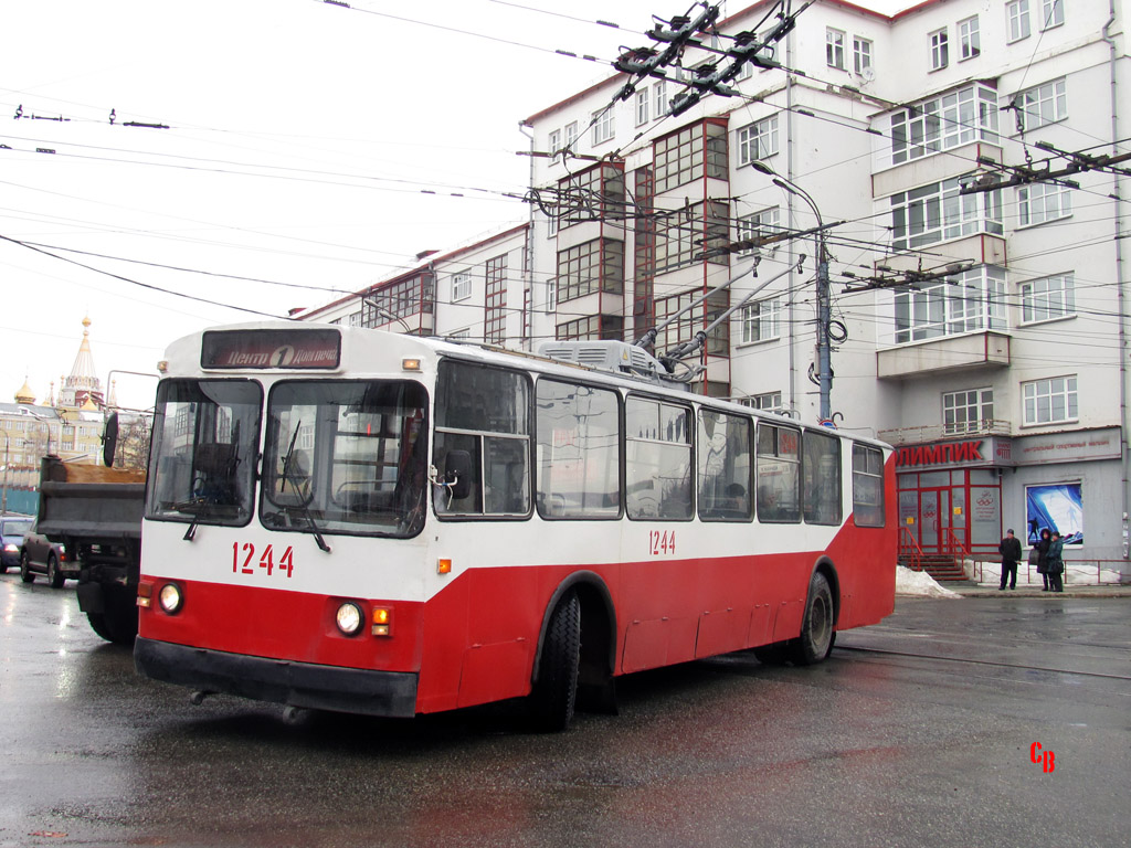 Ижевск, ЗиУ-682В № 1244