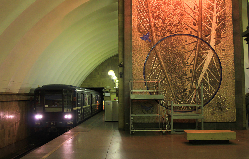 Санкт-Петербург, 81-717 (ЛВЗ) № 8855; Санкт-Петербург — Метрополитен — Линия 2