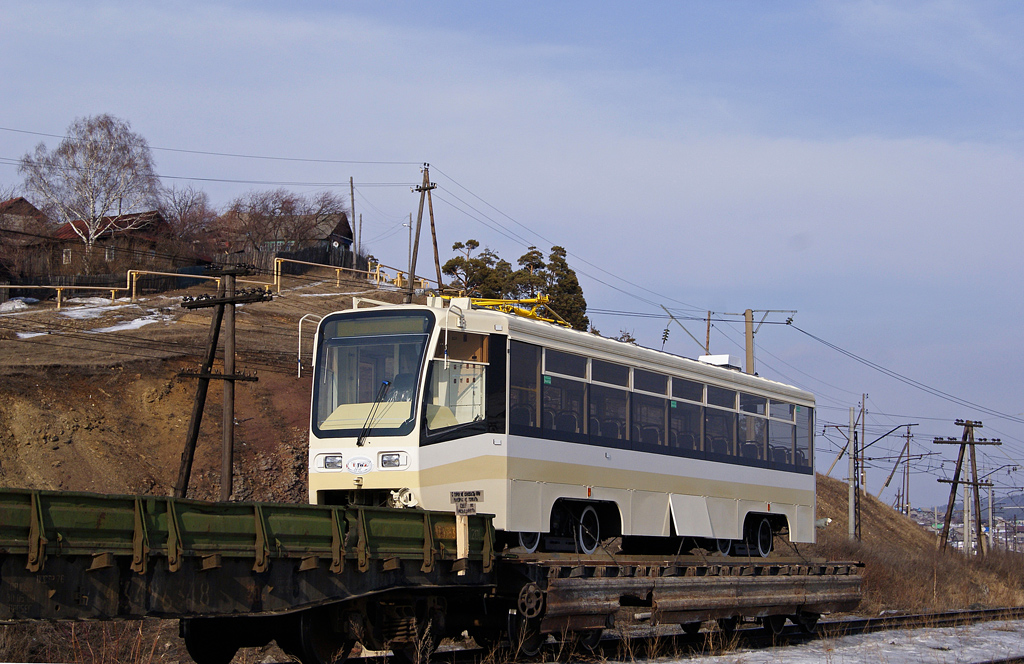 Прокопьевск, 71-619КТ № 195; Усть-Катав — Новые вагоны