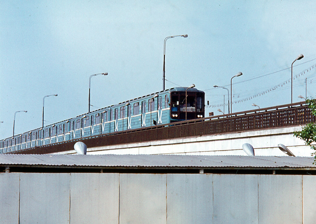 Moscow — Metro — [2] Zamoskvoretskaya Line; Moscow — Metro — Vehicles — Type 81-717/714 and modifications