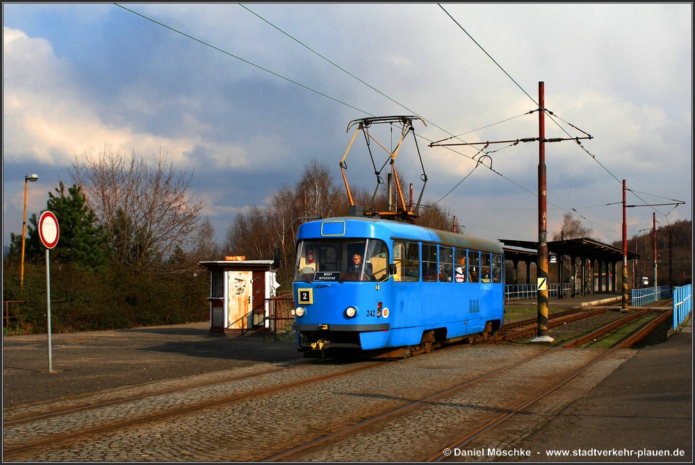 Мост ― Литвинов, Tatra T3M.3 № 242