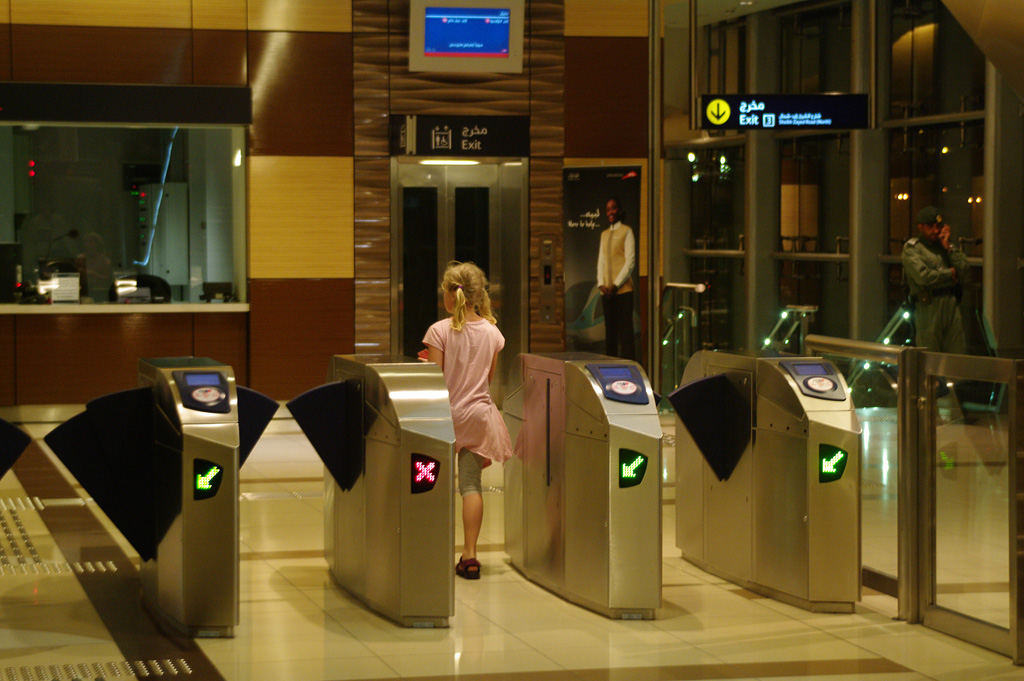 Dubai — Metro — Red Line; Dubai — Metro — Stations