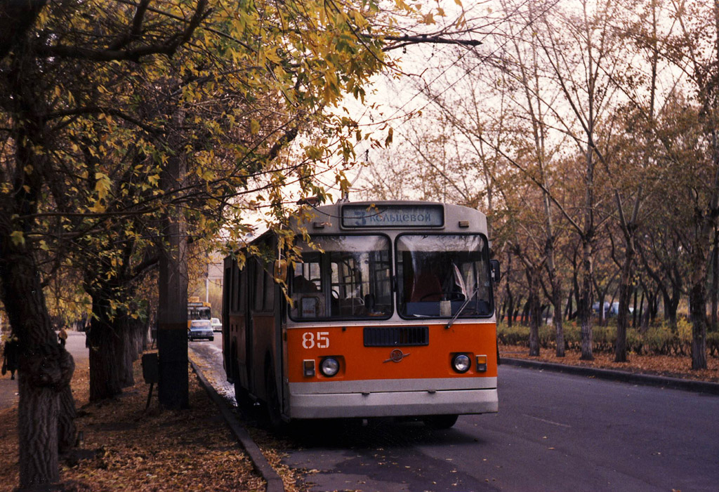 Караганда, ЗиУ-682Г [Г00] № 85; Караганда — Старые фотографии (до 2000 г.); Караганда — Троллейбусные линии