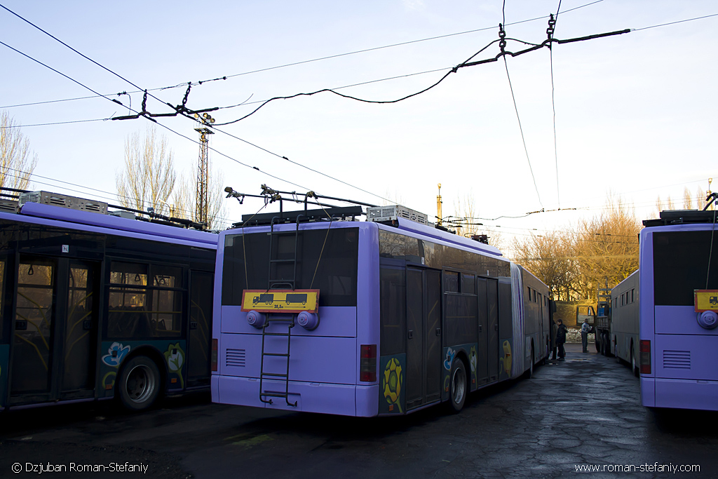 Donjeck, LAZ E301A1 Br. 2305; Donjeck — Trolleybuses without numbers