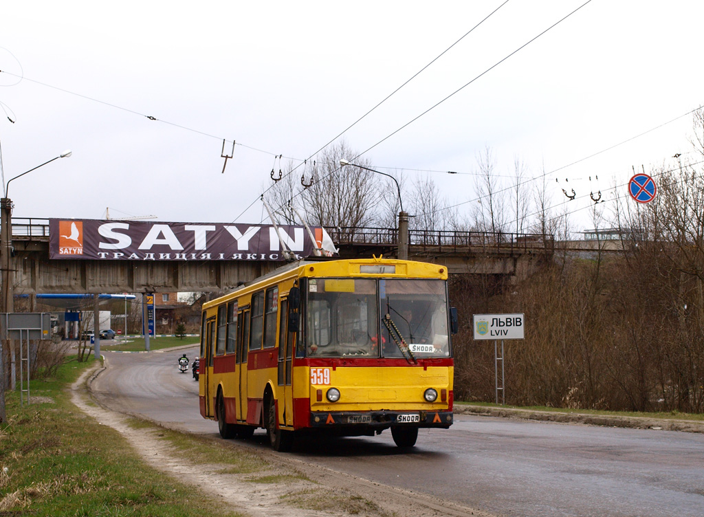 Львов, Škoda 14Tr89/6 № 559