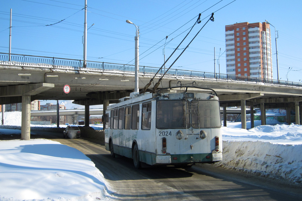Пенза, ЗиУ-682Г-016.02 № 2024