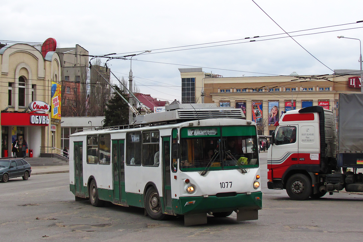 Пенза, ВЗТМ-5284 № 1077