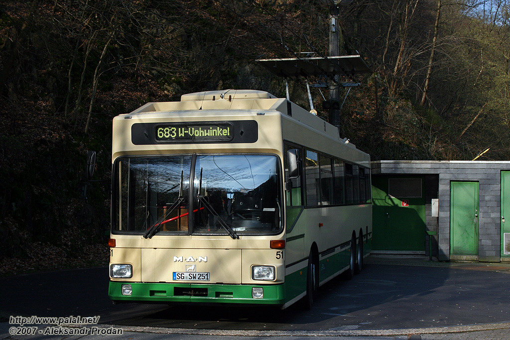 Золинген, MAN/Gräf & Stift 860 SL172HO № 51; Золинген — Троллейбусный поворотный круг Унтербург