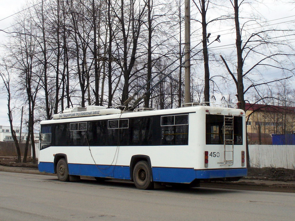 Киров, БТЗ-52764Р № 450