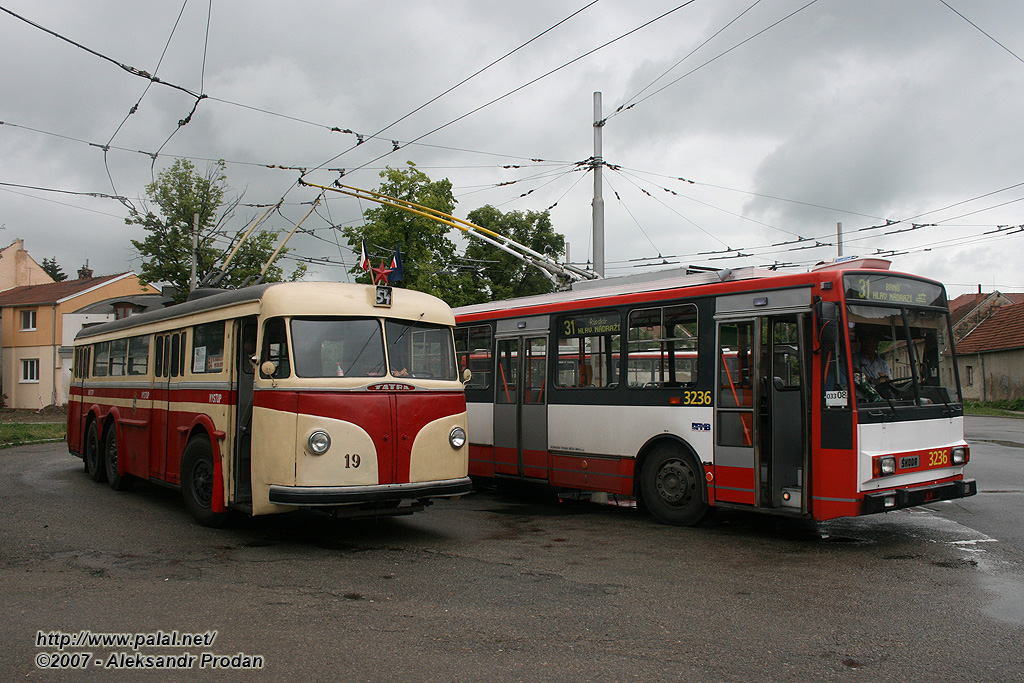 Brno, Tatra T400 # 19