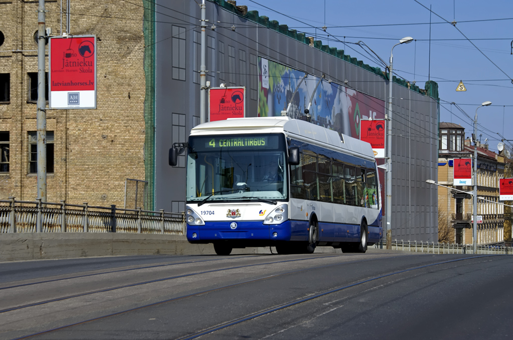 Рига, Škoda 24Tr Irisbus Citelis № 19704