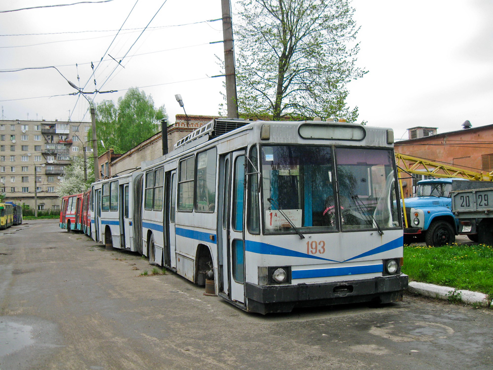 Луцк, ЮМЗ Т1 № 193