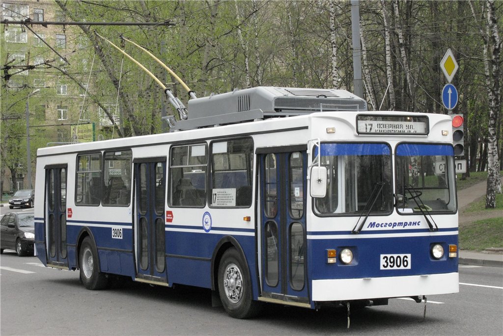 Москва, ЗиУ-682ГМ1 (с широкой передней дверью) № 3906