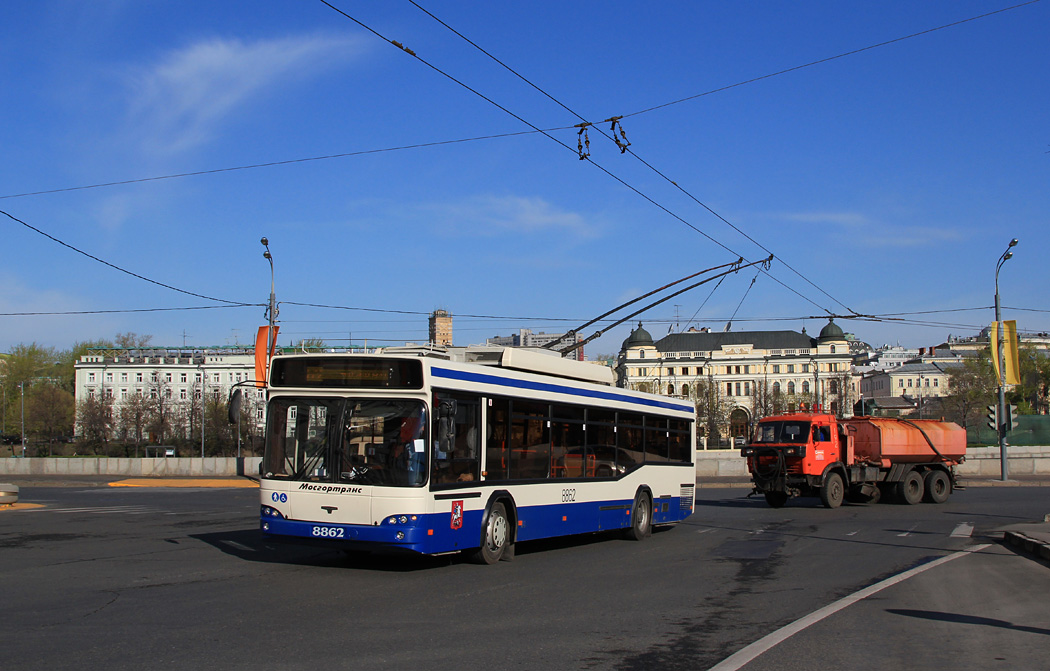 Москва, СВАРЗ-МАЗ-6235.00 № 8862