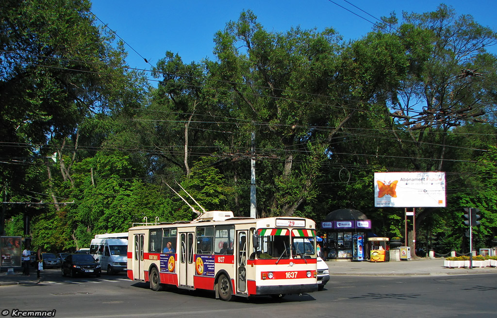 Кишинёв, ЗиУ-682В № 1637