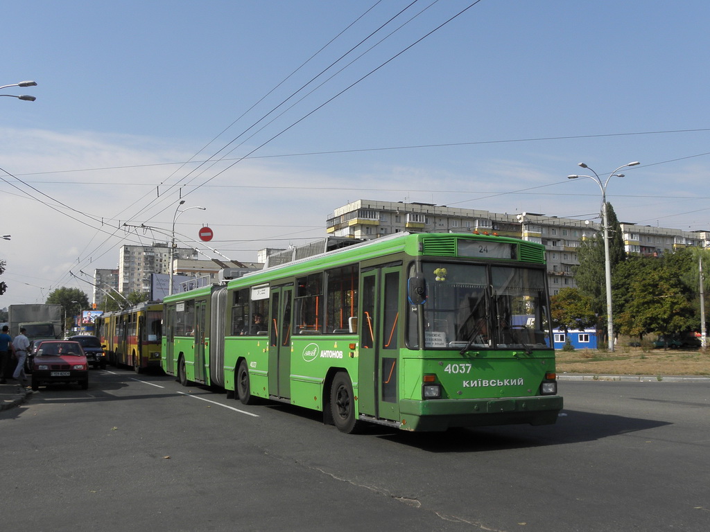 Киев, Киев-12.03 № 4037