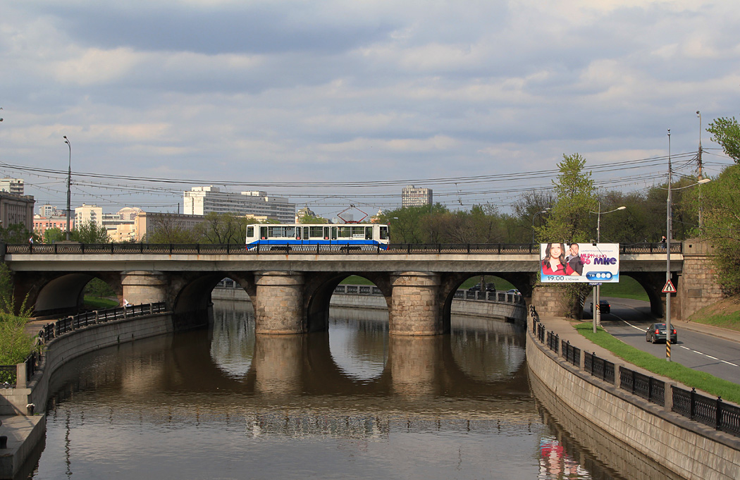 Москва, 71-608К № 5143; Москва — Трамвайные линии: ЮВАО Москва, 71-608К № 5143; Москва — Трамвайные линии: ЮВАО