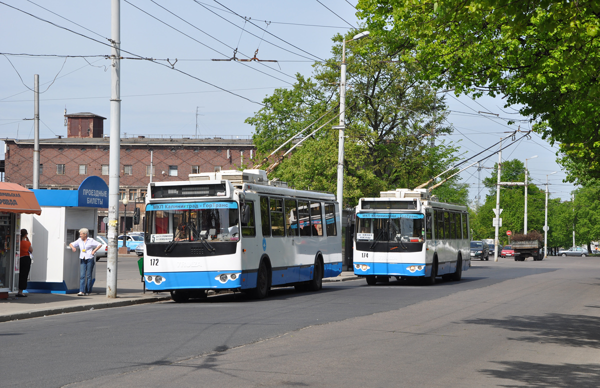 Kaliningrad, ZiU-682G-016.04 N°. 172; Kaliningrad, ZiU-682G-016.04 N°. 174