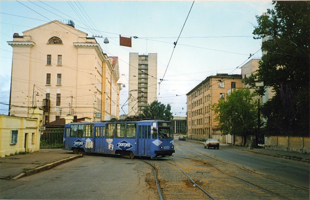 Petrohrad, LM-68M č. 6552