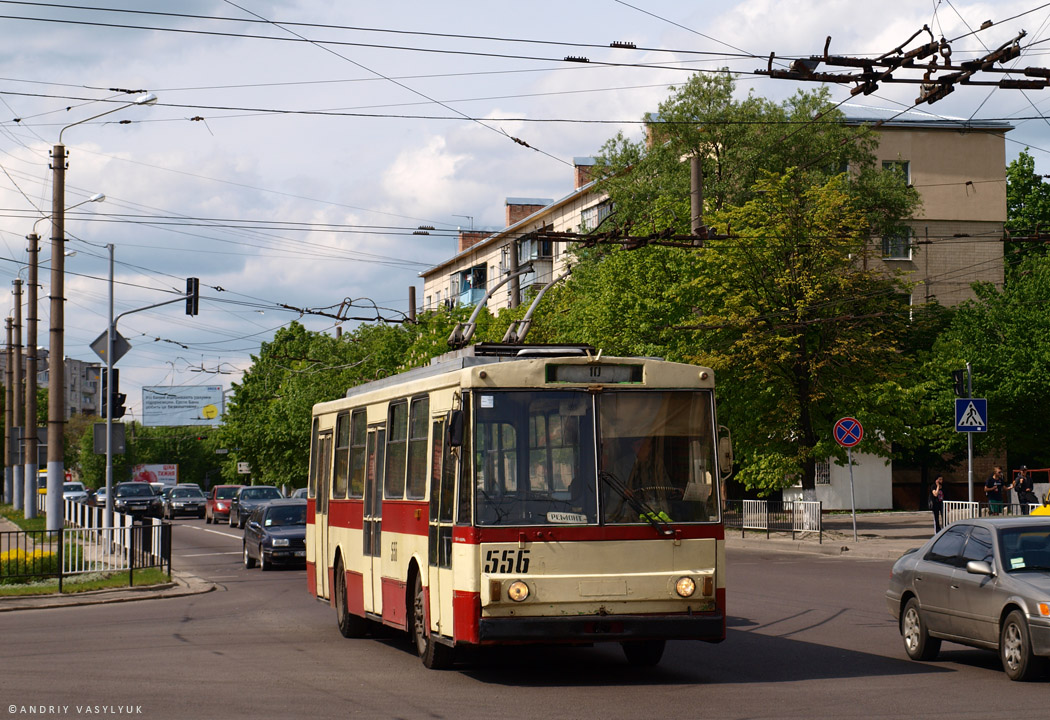 Львов, Škoda 14Tr89/6 № 556