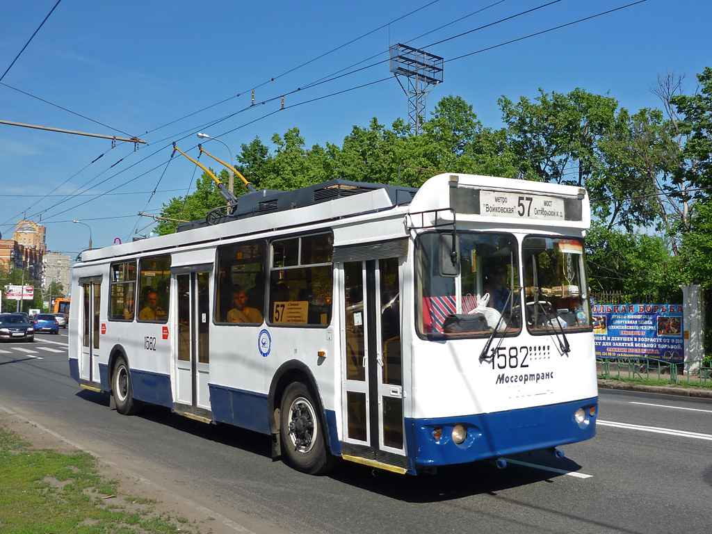 Москва, ЗиУ-682Г-016.02 (с широкой 1-й дверью) № 1582