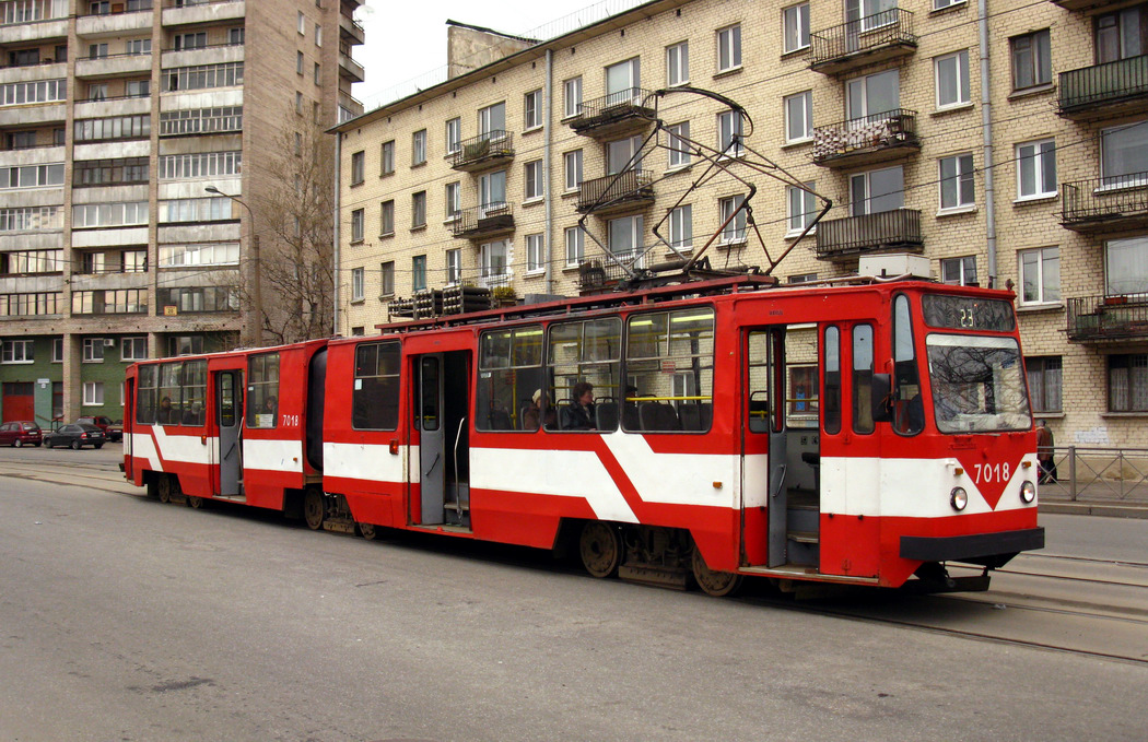 Saint-Petersburg, LVS-86K č. 7018