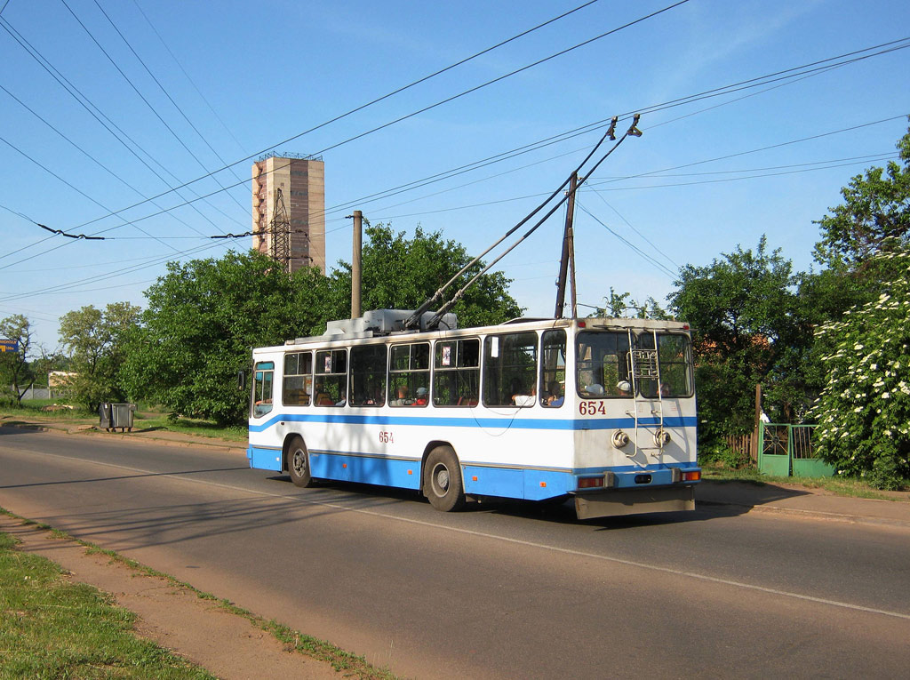 Кривой Рог, ЮМЗ Т2 мод. 7 № 654
