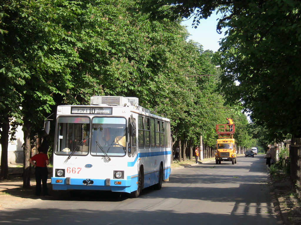 Krivij Rih, YMZ Т2 mod. 7 Br. 667