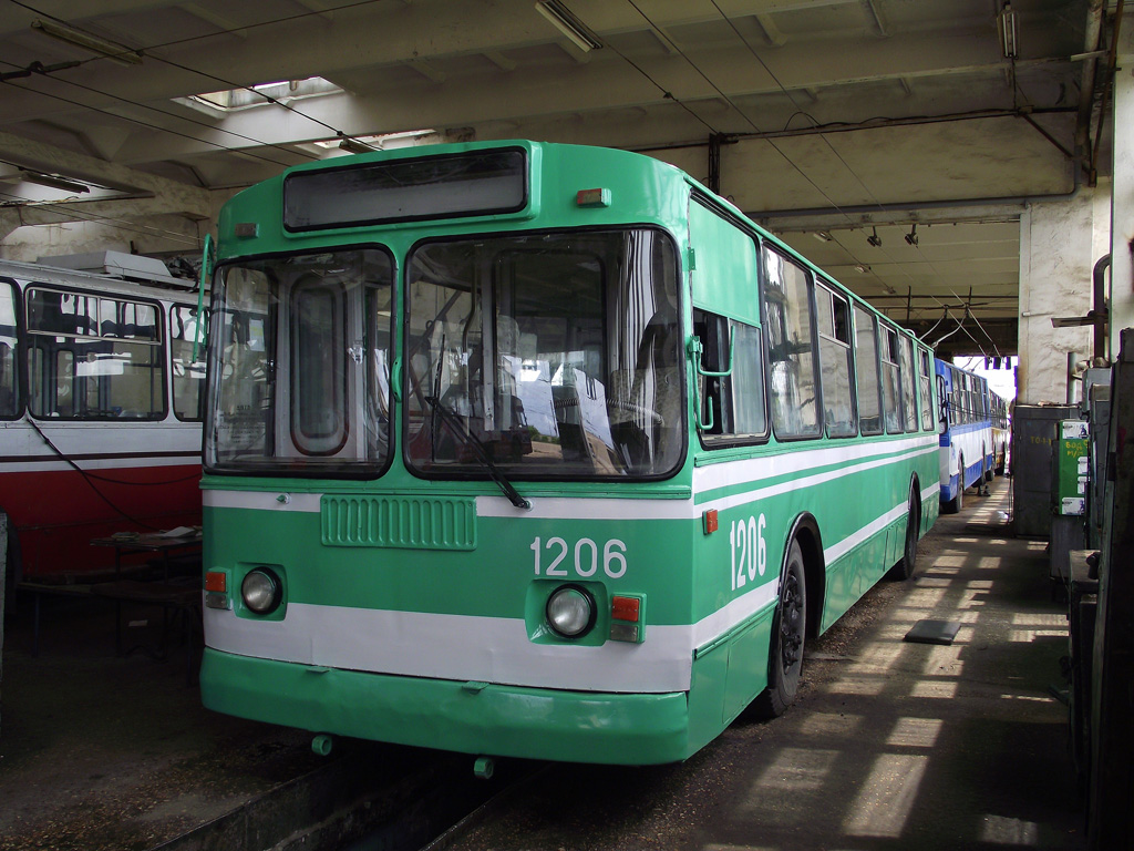 Севастополь, ЗиУ-682Г [Г00] № 1206