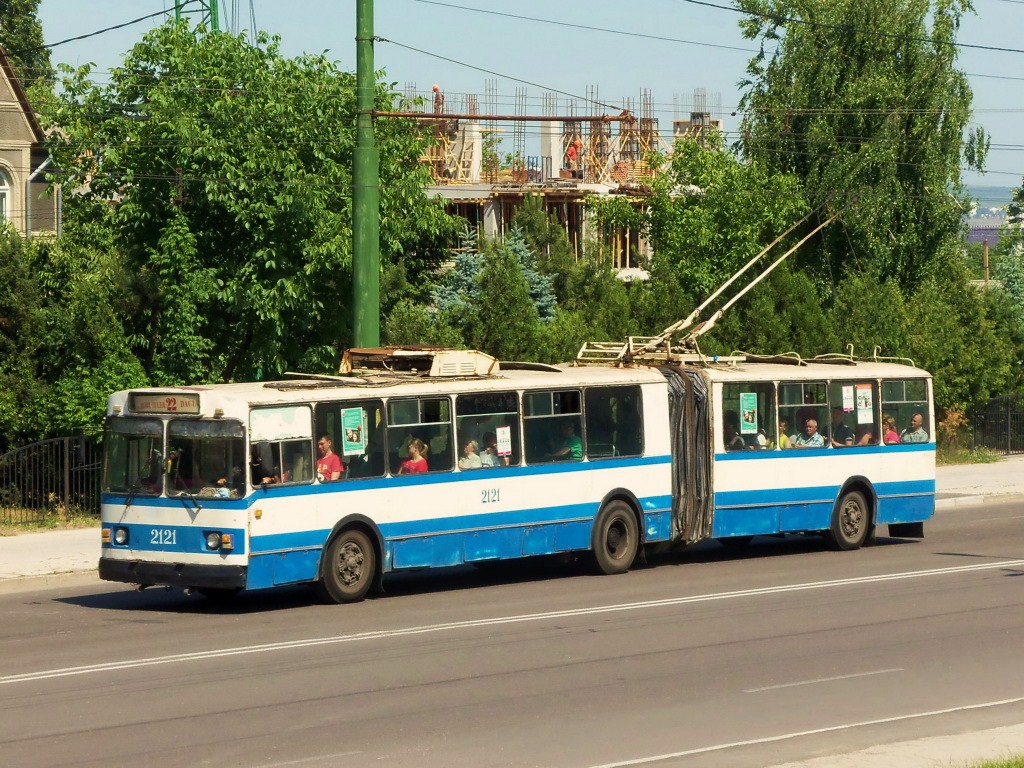 Кишинёв, ЗиУ-683В01 № 2121
