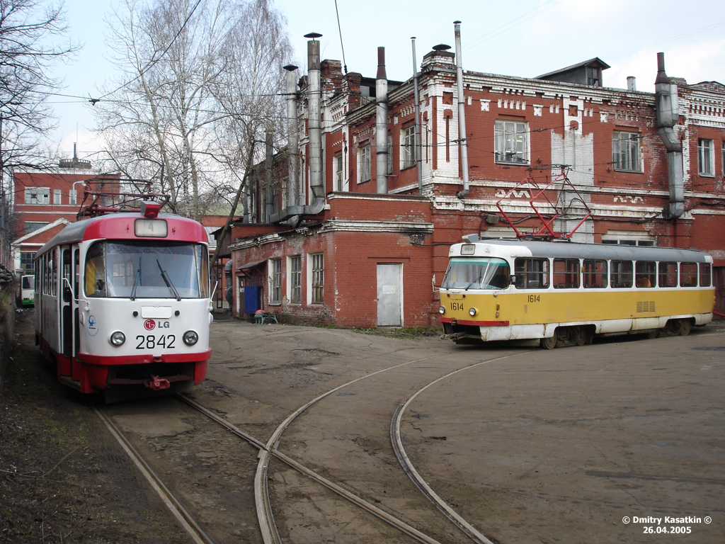 Москва, Tatra T3SU № 2842; Москва, Tatra T3SU № 1614; Москва — Сокольнический вагоноремонтно-строительный завод (СВАРЗ)