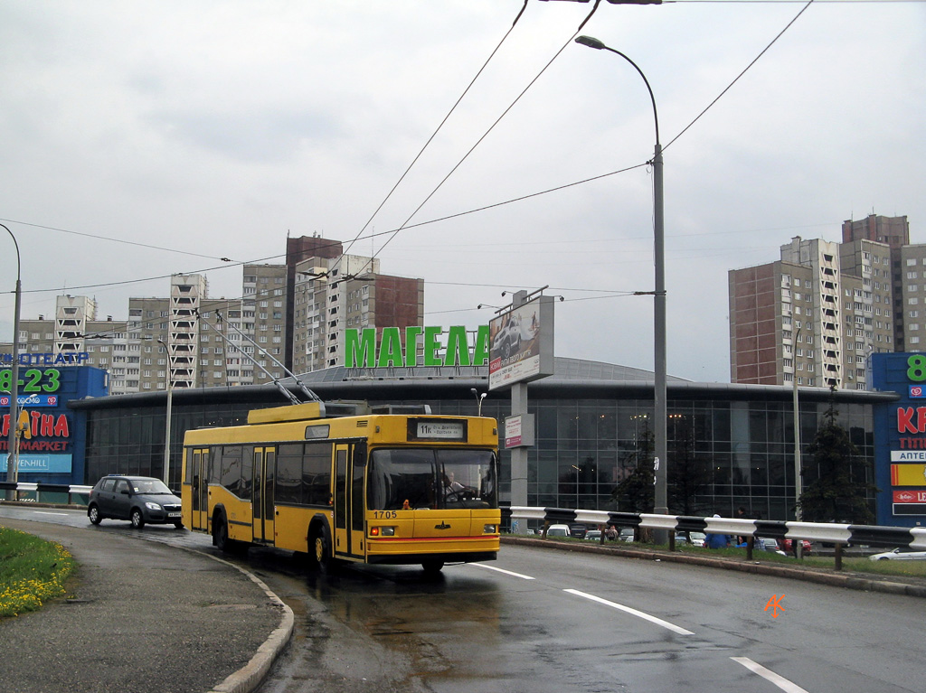 Киев, МАЗ-103Т № 1705